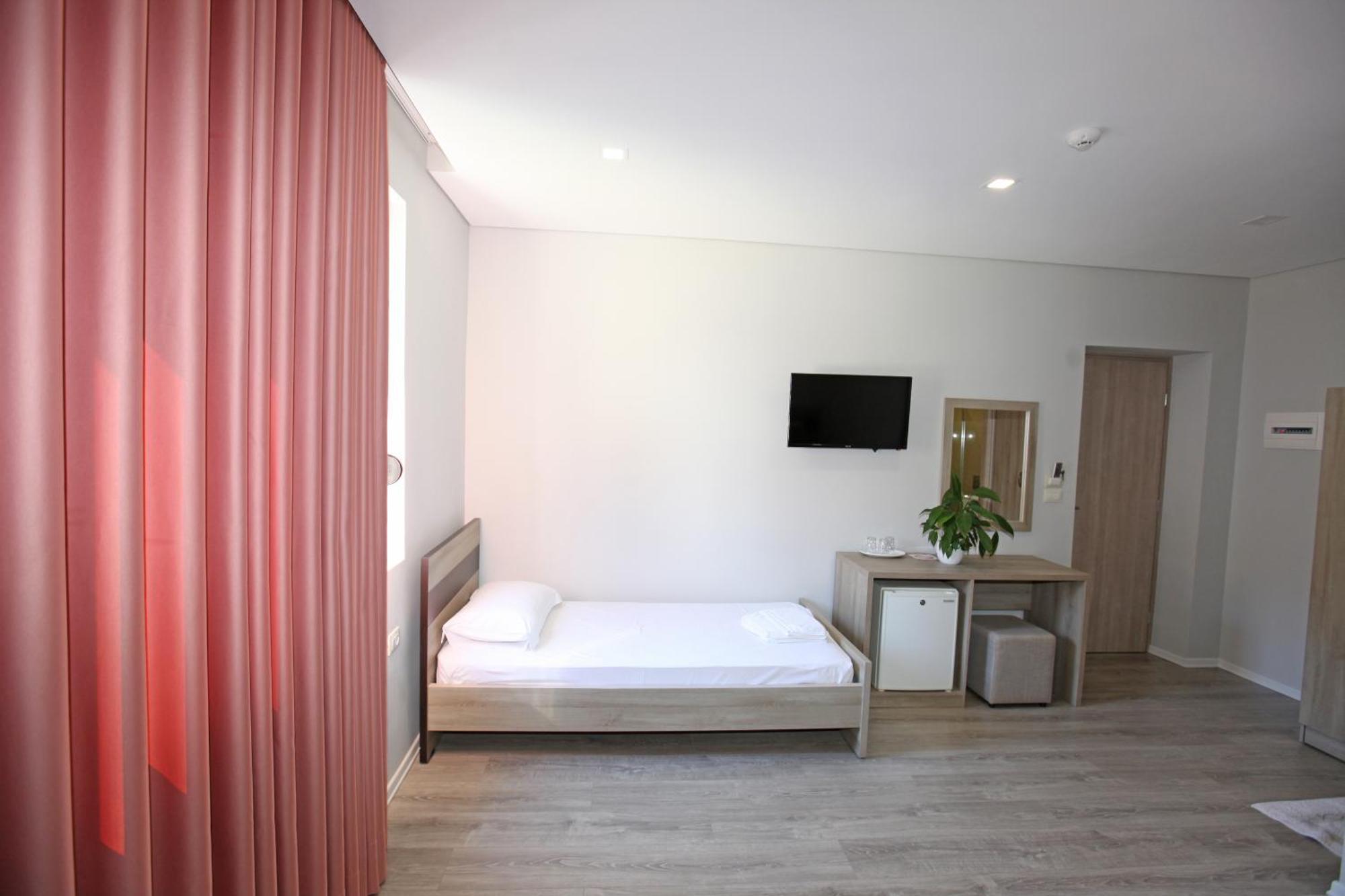 Star Hotel Saranda Room photo